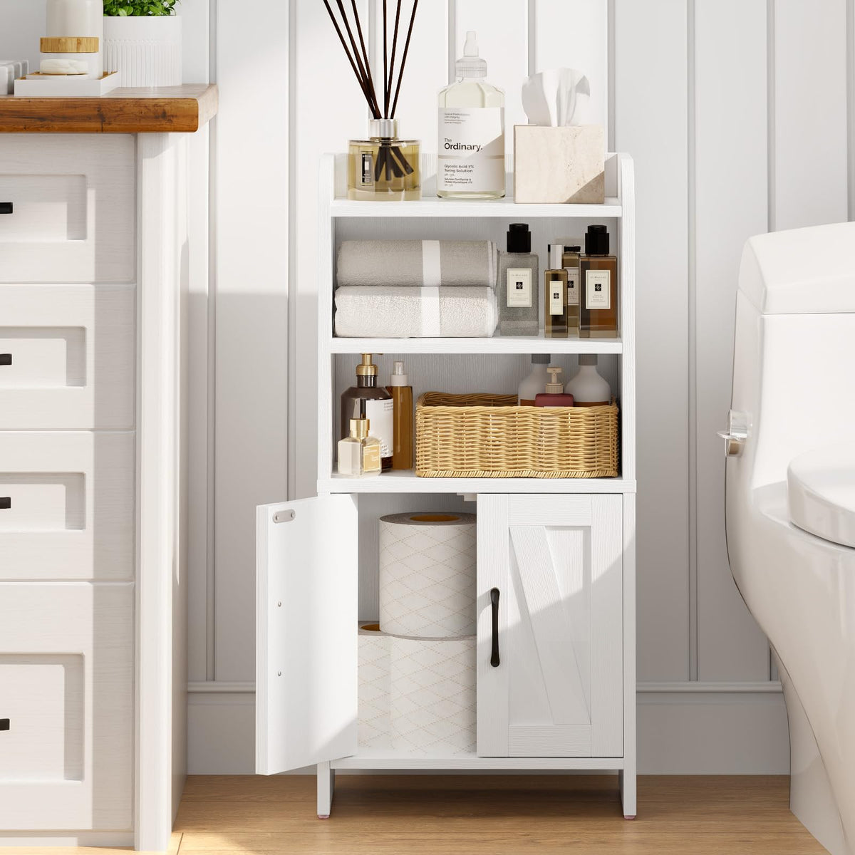 White Small Bathroom Storage Cabinet with 2 Doors and Shelves G646668