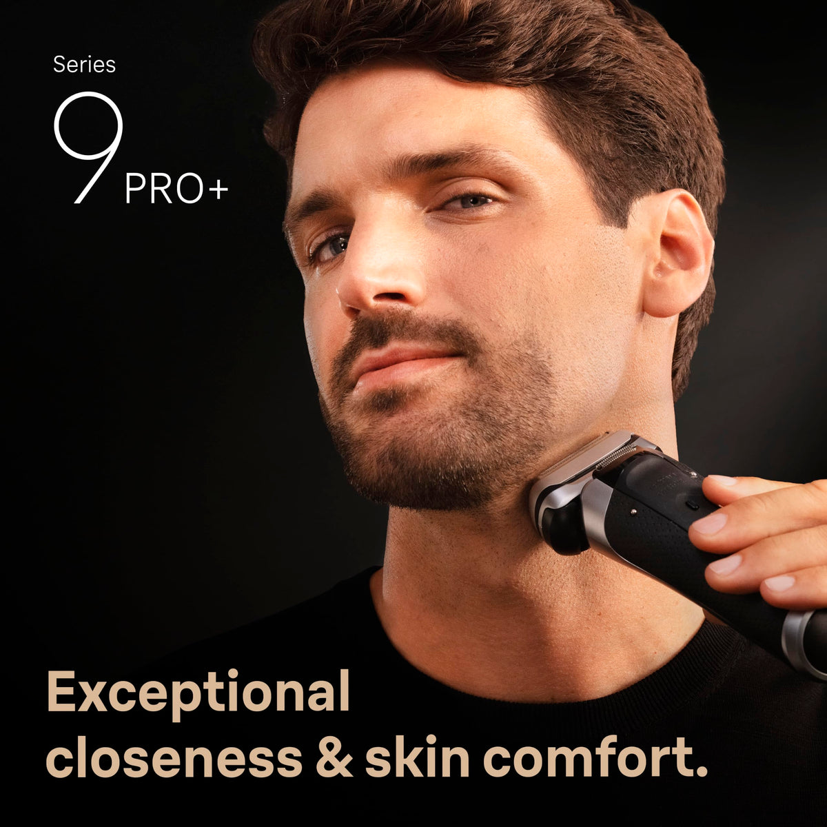 Black Wet & Dry Electric Shaver B3683