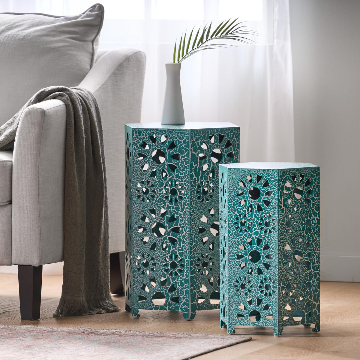 Teal Metal Garden Stool Side Table K9739